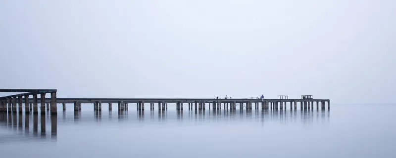 海拔最低的湖泊