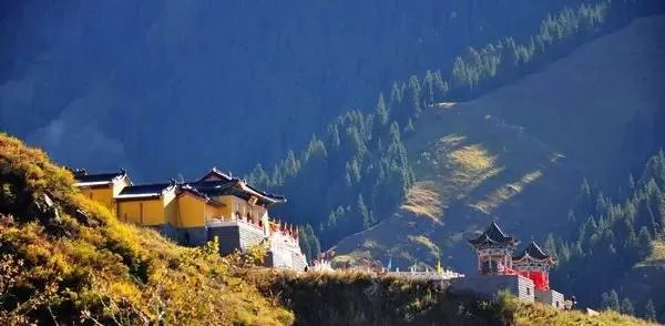 乌鲁木齐天池有什么特色?