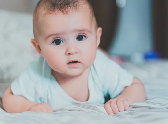 梦见小男孩是什么意思 梦见小男孩是什么征兆