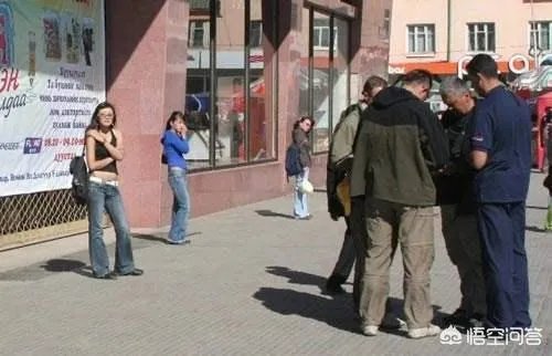 蒙古国资源那么丰富，为什么经济不怎么发达？