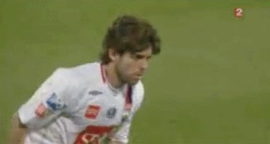 小儒尼尼奥的任意球功夫如何？