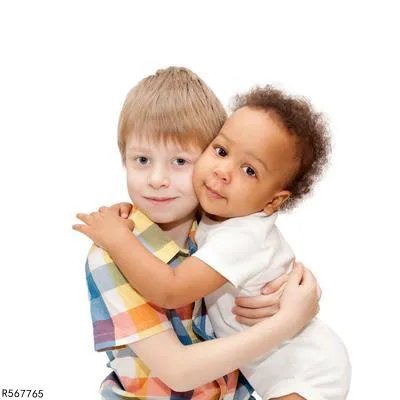 外国小孩脸上雀斑是怎么回事 雀斑的预防办法