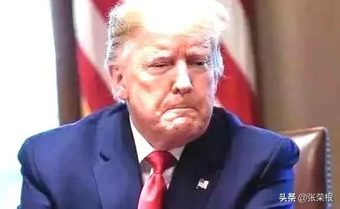 特朗普气跑了！特朗普与女记者僵持不下转身就走，你怎么看？
