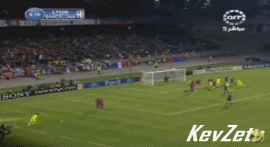 小儒尼尼奥的任意球功夫如何？