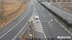 山东一司机在高速上仅1分钟驾照被扣30分，你怎么看？