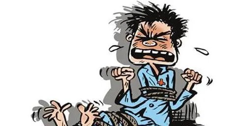 男子砍死母亲重伤父亲是因为有精神病吗？