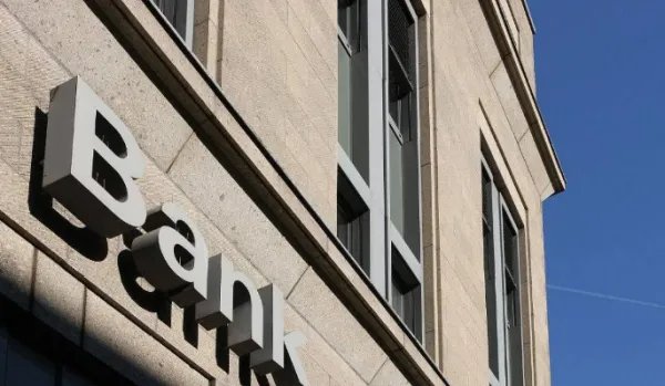 面额50000元的克罗地亚货币能在中国兑换成人民币吗?