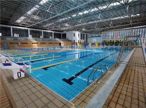 室内游泳池一般多少米