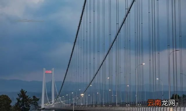 云南龙江特大桥简介