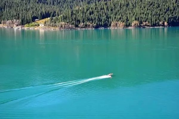 乌鲁木齐天池有什么特色?