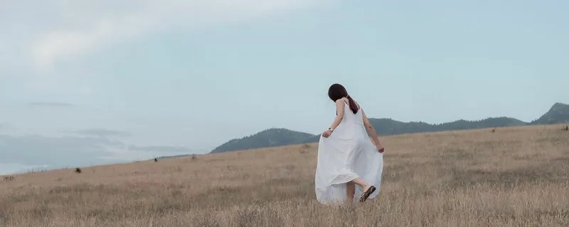 梦见自己头发长什么意思 梦见自己头发长有什么征兆