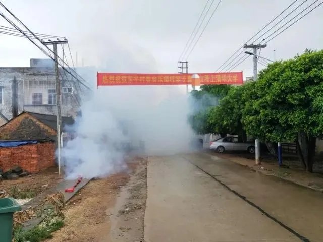 伪造清华录取通知书的男生离家出走，伪造是出于虚荣心还是父母的期望太高？