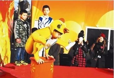 北京庙会最小演员是学习什么的，7岁就学艺三年?