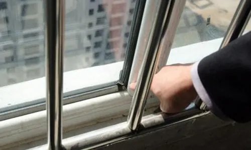 窗户漏风的原因  窗户漏风怎么办