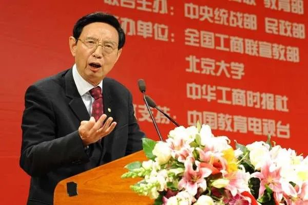 重庆首富被追债，他到底经历了什么，沦落到这样的地步？