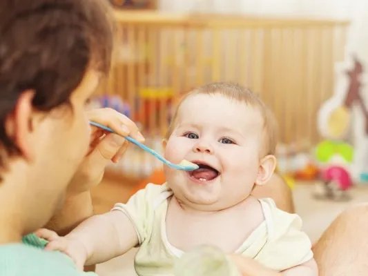 初生儿奶粉吃哪种好