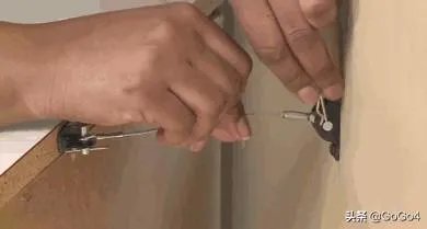 如何看待有的网友嘲讽张馨予晒妈妈受伤照？