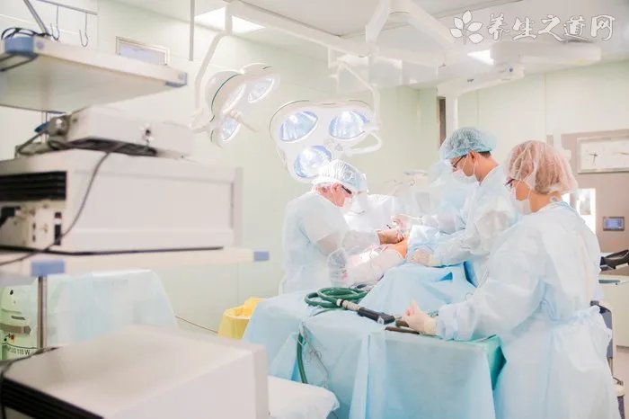 大便拉血是怎么回事