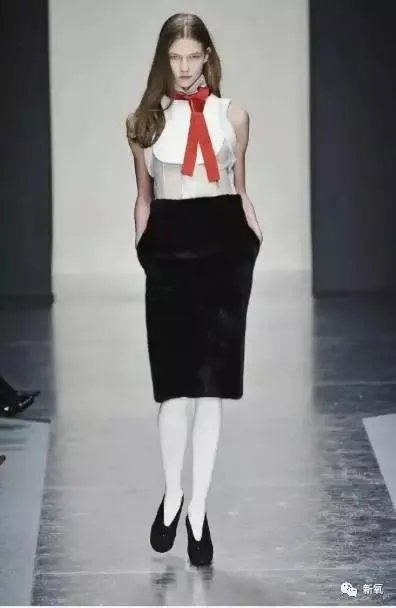 如何看待小kk拥抱奚梦瑶?