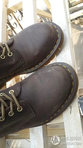 Dr. Martens 1460 Re-Invented Aztec Crazyhorse Leather 男款马丁靴