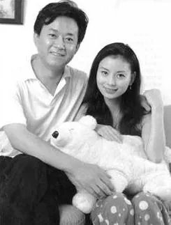 朱军老婆的真照片图：朱军与漂亮老婆的艺术人生