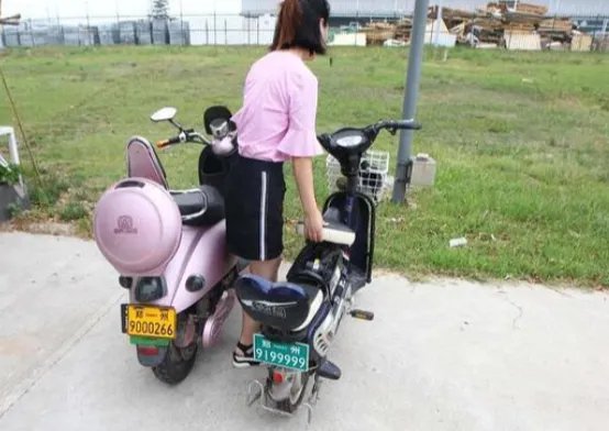 郑州电动车上牌多少钱呢？