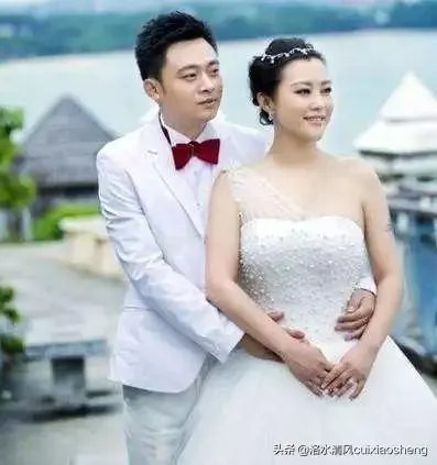 郝蕾宣布离婚是真的吗，你怎么看？