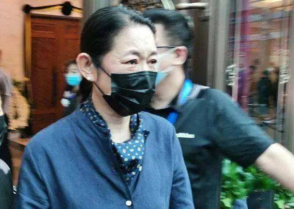 主持人沈力遗体告别仪式举行，仪式上有哪些知名明星送别？