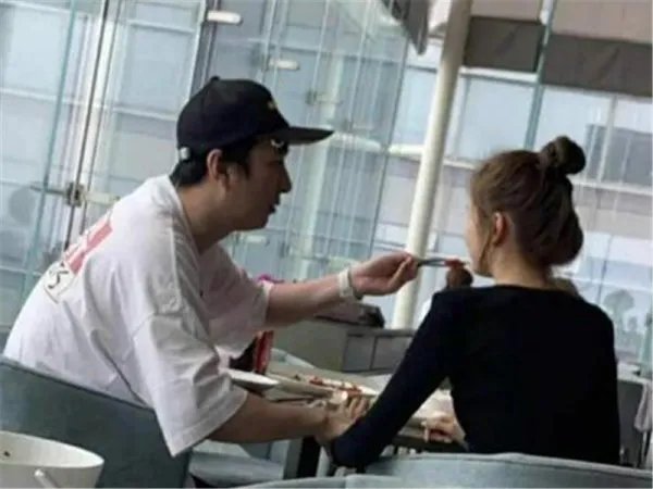 王思聪甜仇宣布分手!女方好友再曝猛料?看清分手费:打扰了!