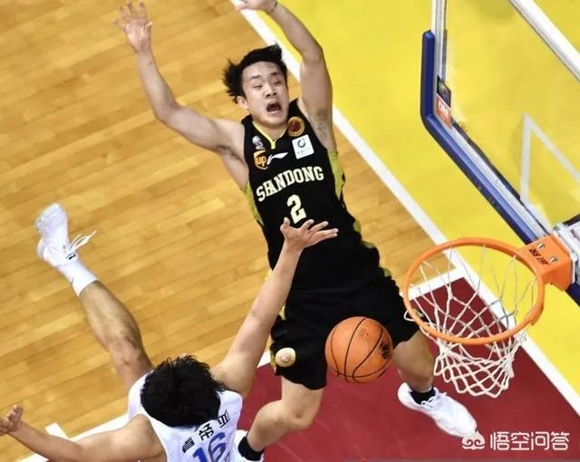 易立赛前说我们要战胜山东高速，然后就被弄受伤了，你觉得周五我们还有机会么？