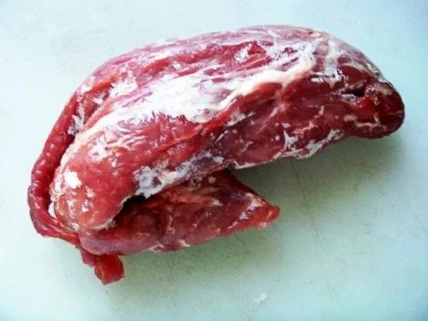 正宗芹菜猪肉饺子馅的做法