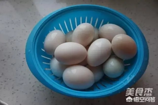 如何腌制咸鸭蛋？