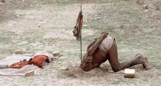 印度苦行僧的修行有多“残忍”?人的欲望都被他们完全抛弃了吗?