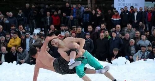 土耳其雪地摔跤比赛是怎样的？
