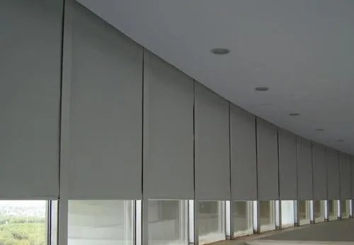 卷帘纱窗如何清洗