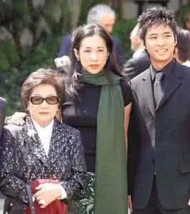 罗康瑞前妻何晶洁现状资料是赌王家里人吗 罗康瑞的女儿罗宝瑜图