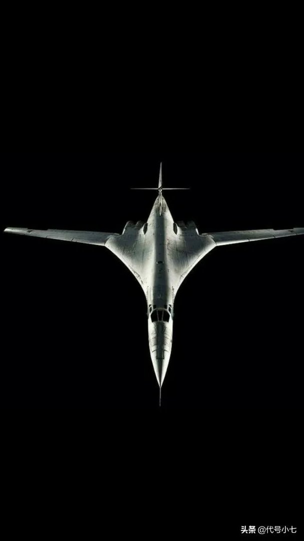 大家有没有李现高清壁纸，无水印不凌乱的？