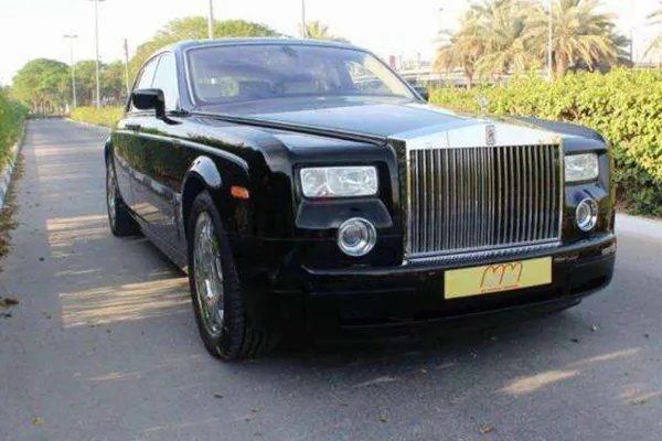 全球十大跑车价格：兰博基尼第十，第一售价高达5000万