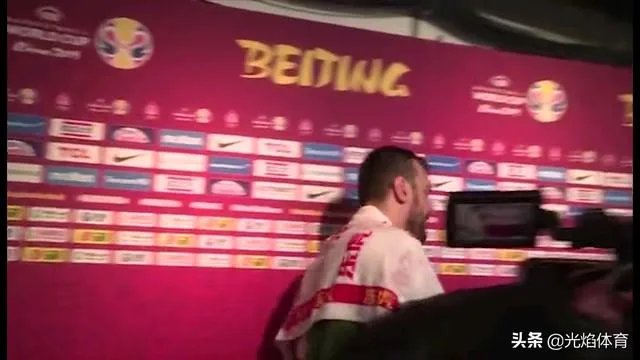 博古特为什么做羞辱裁判手势，又为什么大骂裁判和西班牙？