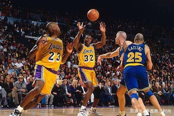 埃尔文约翰逊,为什么被人们称为“魔术师”?