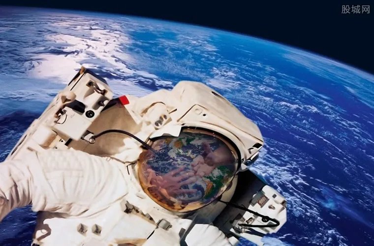 太空盗窃银行账户“上天”入侵银行账户如何定罪？