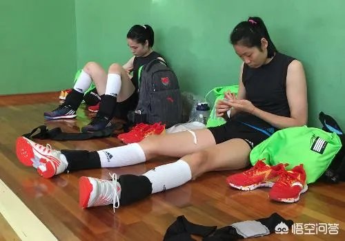 朱婷24岁生日将来临，她发起1129为贫困学校捐赠体育器材和图书的公益活动，你怎么看？