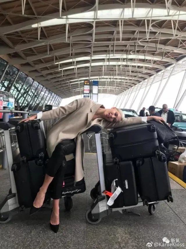 如何看待小kk拥抱奚梦瑶?