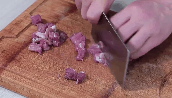 黄豆芽炒肉的做法 黄豆芽炒肉怎么炒