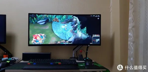 34寸带鱼屏/IPS/144hz/曲屏/过气LG电竞旗舰LG 34UC79G开箱，顺便晒一下桌面