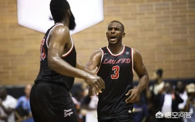 保罗复出首场，火箭复仇魔术，怎么评价保罗在火箭队的作用？