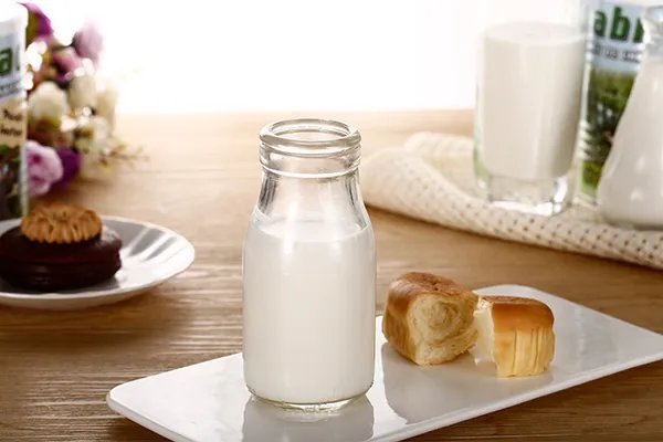 睡前喝牛奶有什么好处
