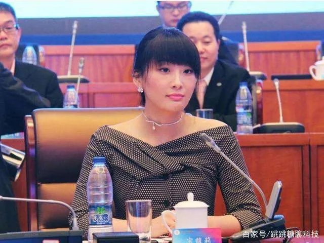 她是千亿公主,身价超30亿38岁仍未嫁,父亲宗庆后公开征婚,她是谁?