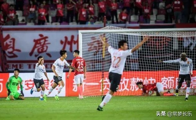 如果李铁挂帅国足，武汉卓尔请来前山东鲁能主帅马加特执教，结果会怎么样？