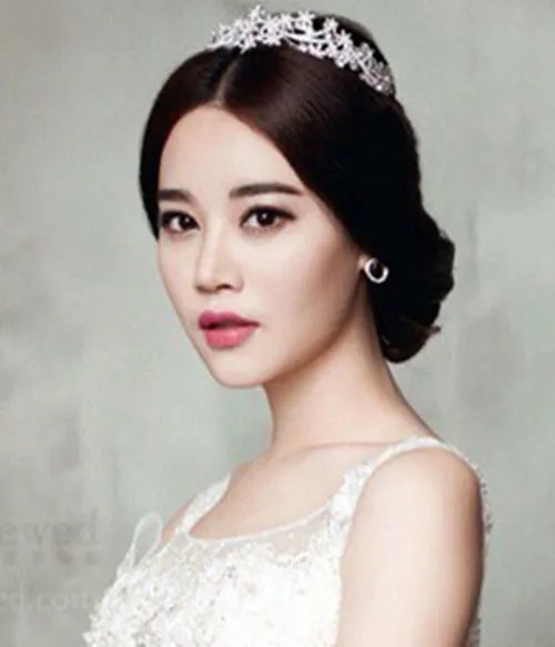 新娘的发型图片欣赏 大脸新娘适合什么发型